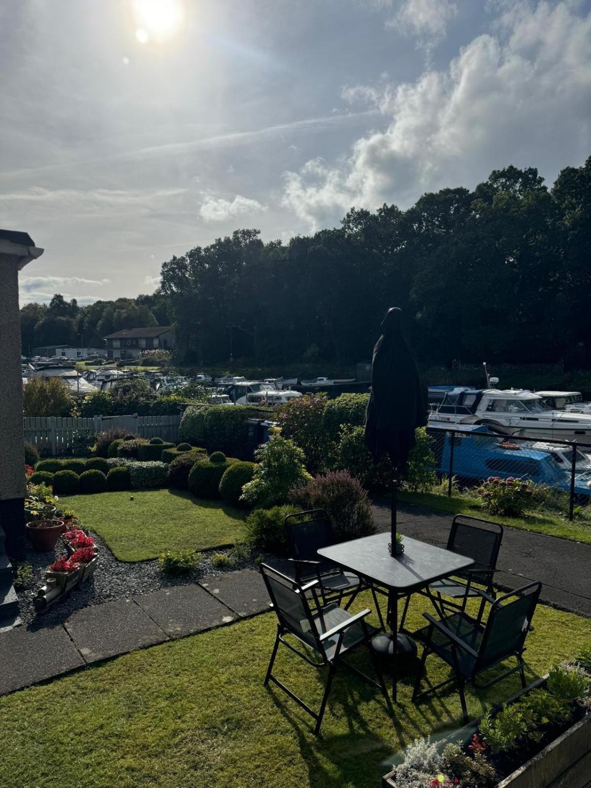 Loch Lomond Riverside Apartments B Balloch Eksteriør bilde