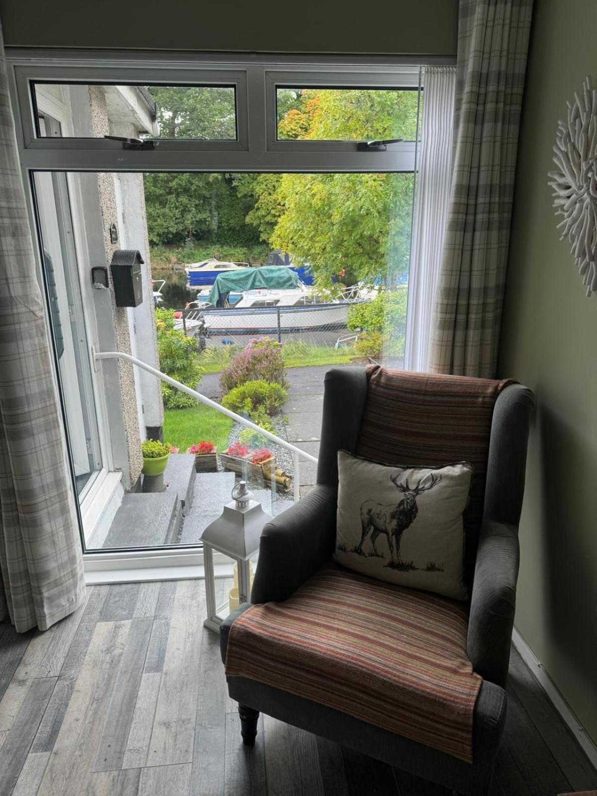 Loch Lomond Riverside Apartments B Balloch Eksteriør bilde
